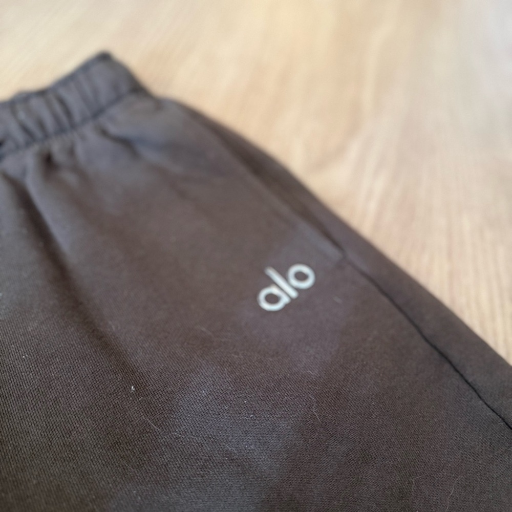 ALO Yoga Brown Track Pants with White Logo - Picture 7 of 8